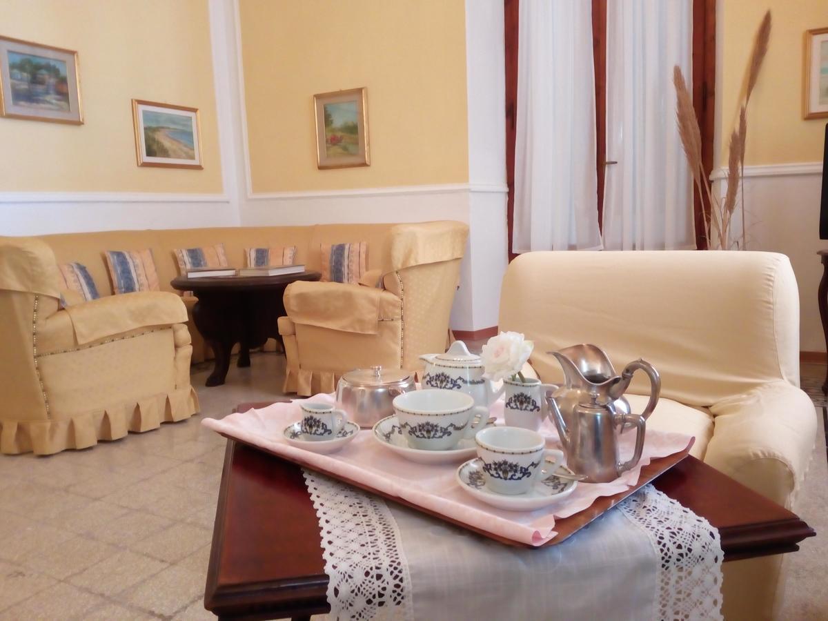 Albergo Miramare Кастільончелло Екстер'єр фото